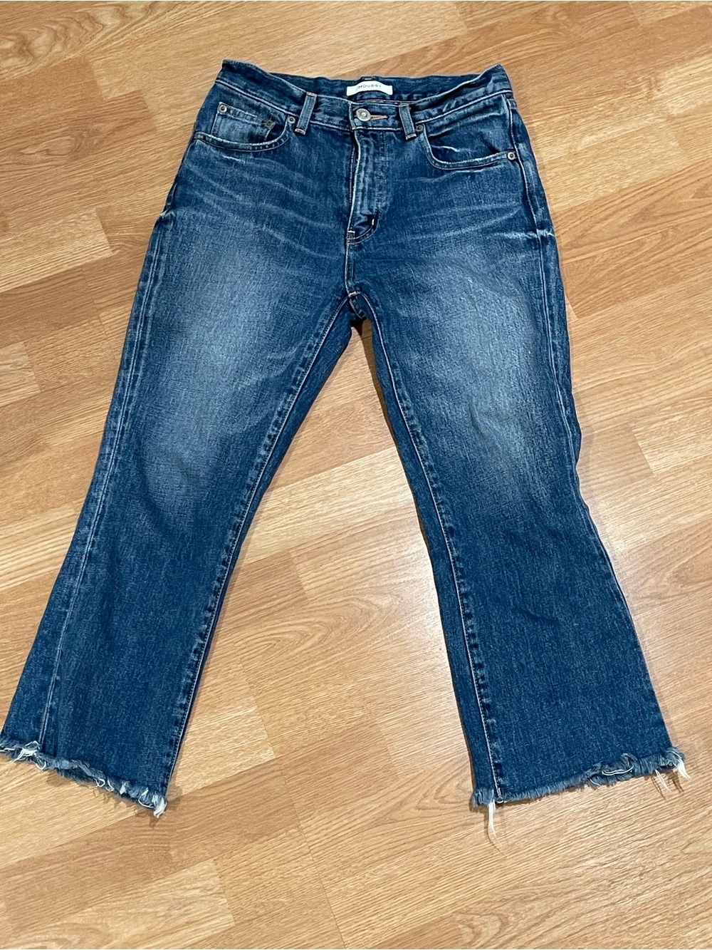 MOUSSY Straight Leg Women’s Blue Jean. Raw Hem, Sz 26